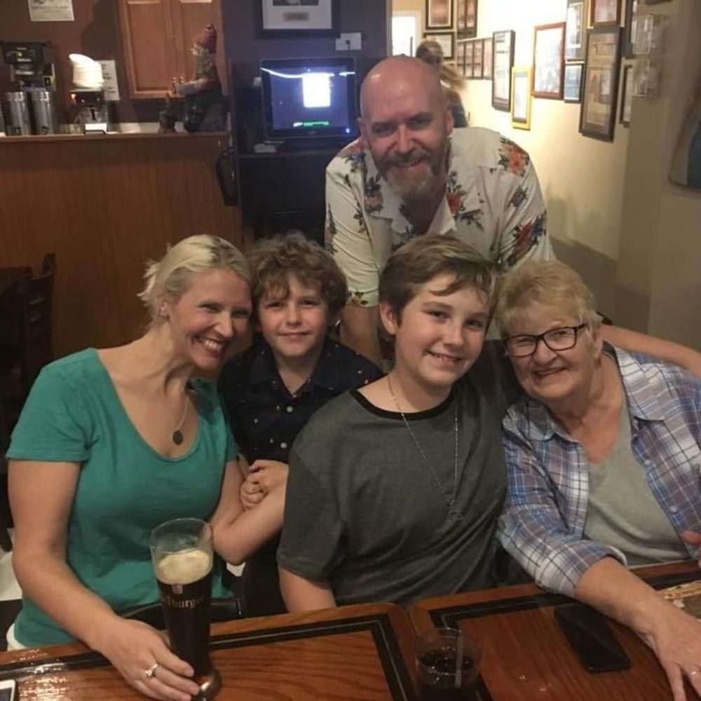 Meet your Posher, Kay